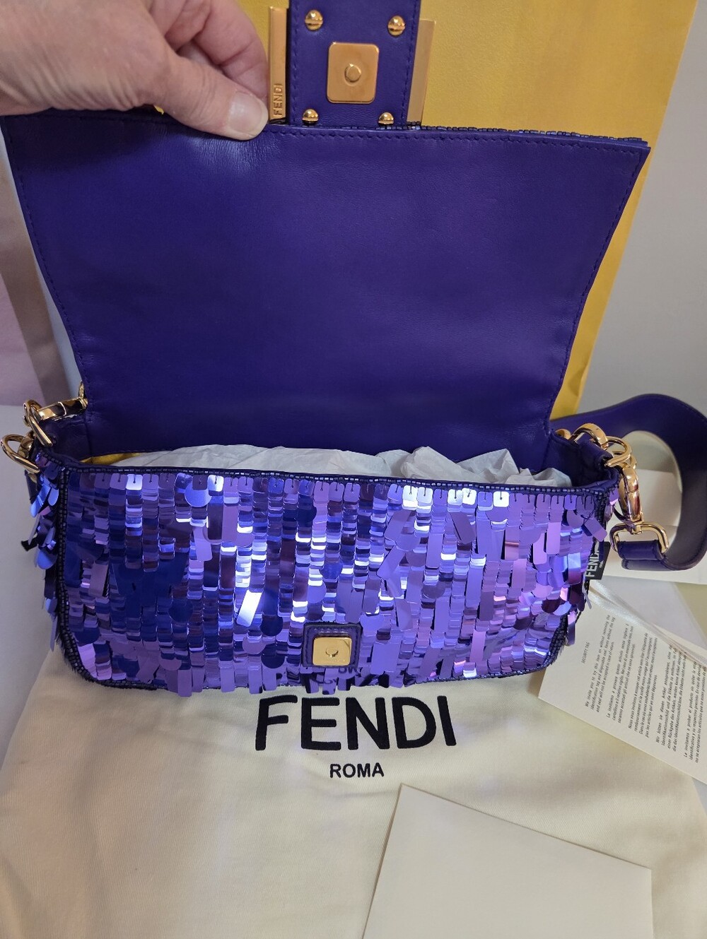 Pristine FENDI PURPLE BAGUETTE - Picture 6 of 11